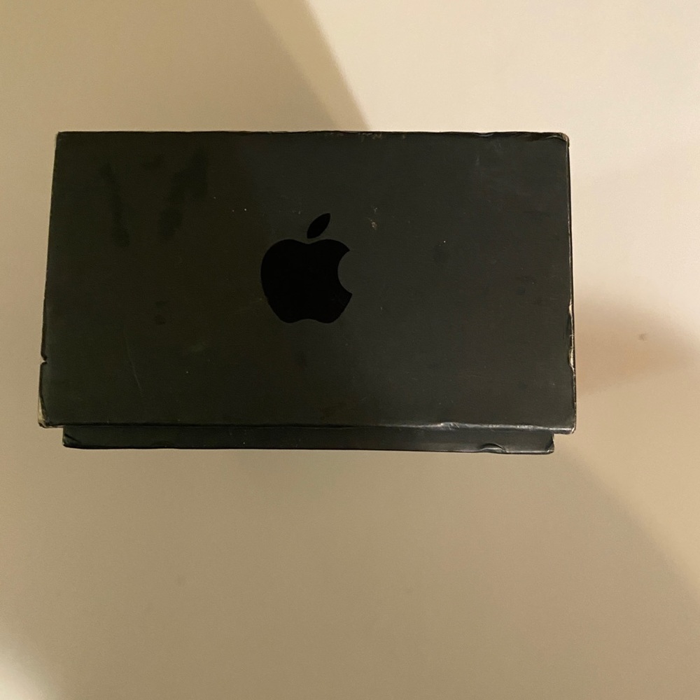 iPhone 5 Box - Picture 3 of 4